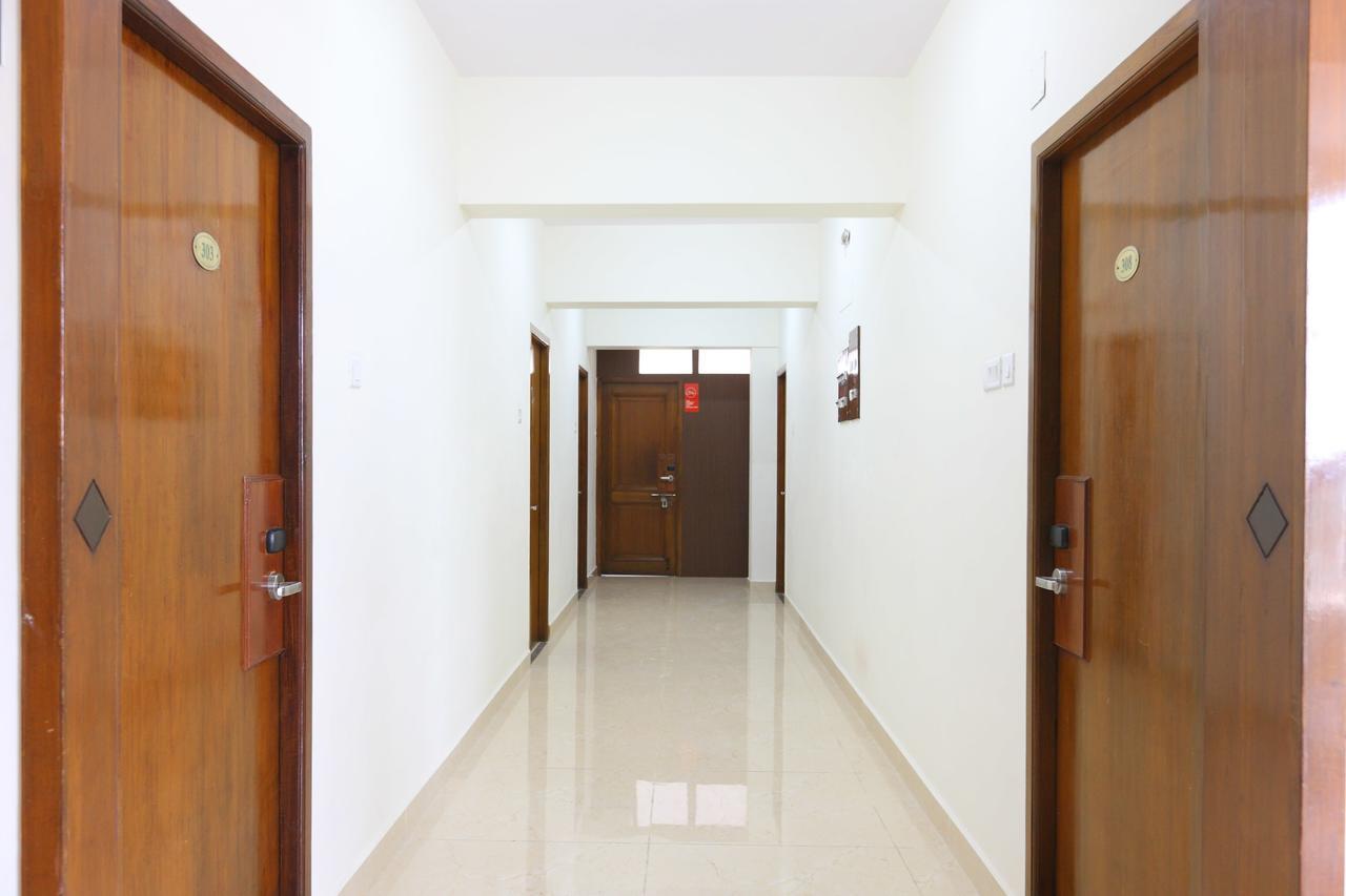 Oyo 11433 Kishore Inn Chennai Exteriör bild